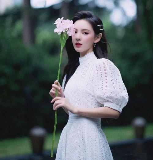 娱乐圈爆料君张予曦是谁,揭秘网红与明星的跨界人生